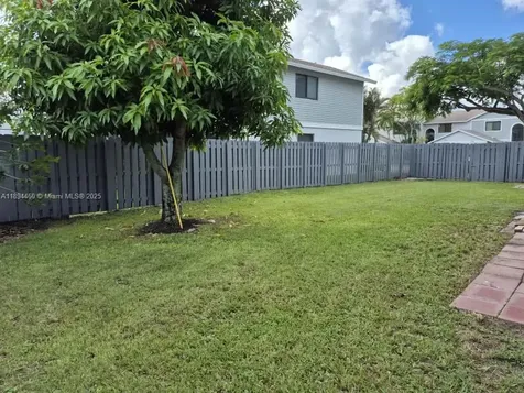 267 NW 106th Terrace Pembroke Pines FL 33026