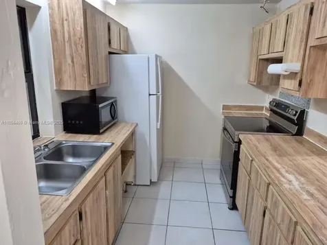 267 NW 106th Terrace Pembroke Pines FL 33026