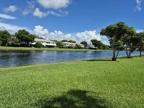 267 NW 106th Terrace Pembroke Pines FL 33026