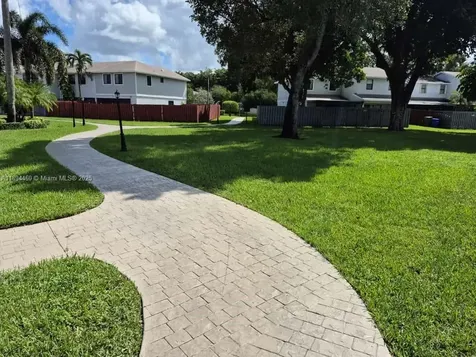 267 NW 106th Terrace Pembroke Pines FL 33026