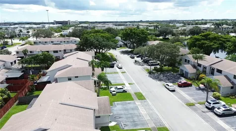 267 NW 106th Terrace Pembroke Pines FL 33026