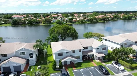 267 NW 106th Terrace Pembroke Pines FL 33026