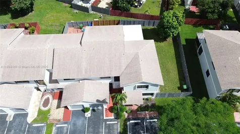267 NW 106th Terrace Pembroke Pines FL 33026