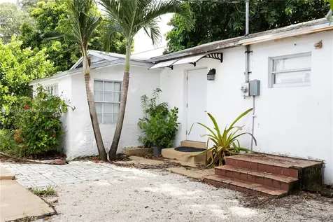1866 NW 47th Street Miami FL 33142