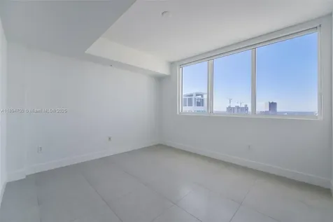 253 NE 2nd Street Miami FL 33132
