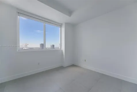 253 NE 2nd Street Miami FL 33132