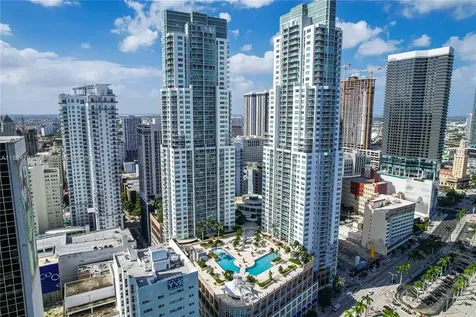 253 NE 2nd Street Miami FL 33132