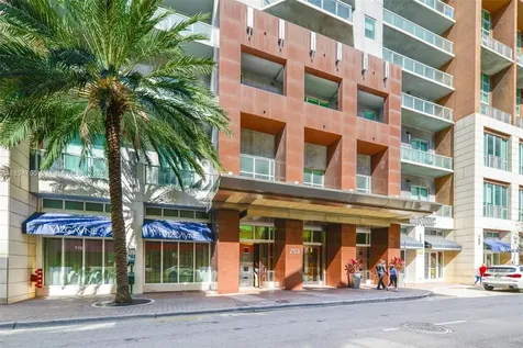 253 NE 2nd Street Miami FL 33132