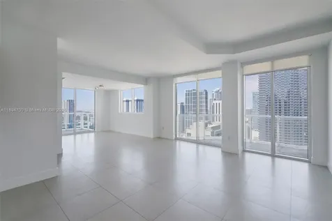 253 NE 2nd Street Miami FL 33132