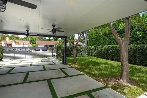 2484 SW 25 Street Miami FL 33133