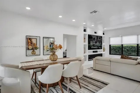 2484 SW 25 Street Miami FL 33133