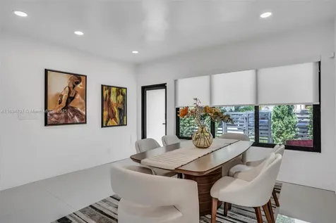 2484 SW 25 Street Miami FL 33133