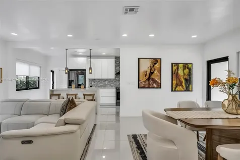2484 SW 25 Street Miami FL 33133