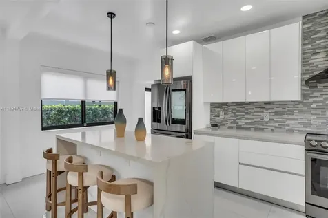 2484 SW 25 Street Miami FL 33133
