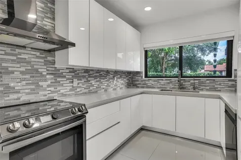 2484 SW 25 Street Miami FL 33133