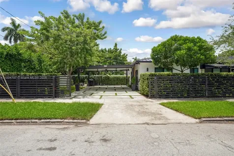 2484 SW 25 Street Miami FL 33133