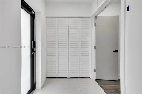 2484 SW 25 Street Miami FL 33133