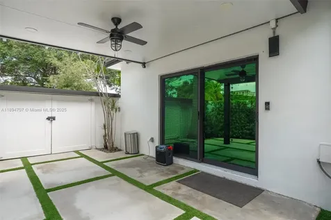 2484 SW 25 Street Miami FL 33133