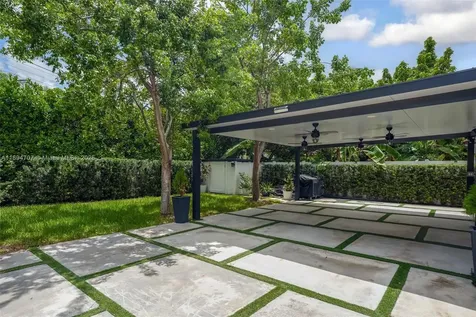 2484 SW 25 Street Miami FL 33133