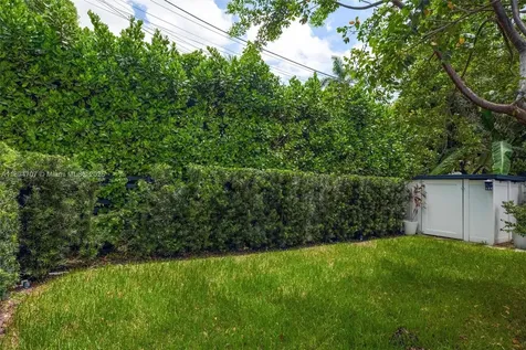 2484 SW 25 Street Miami FL 33133