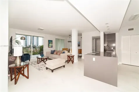 17145 N Bay Road Sunny Isles Beach FL 33160