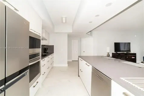 17145 N Bay Road Sunny Isles Beach FL 33160