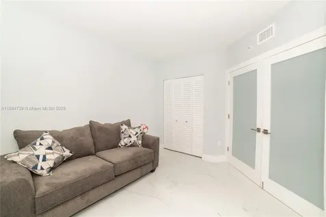 17145 N Bay Road Sunny Isles Beach FL 33160