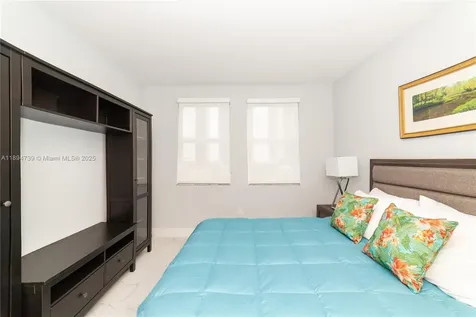 17145 N Bay Road Sunny Isles Beach FL 33160