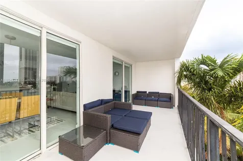 17145 N Bay Road Sunny Isles Beach FL 33160