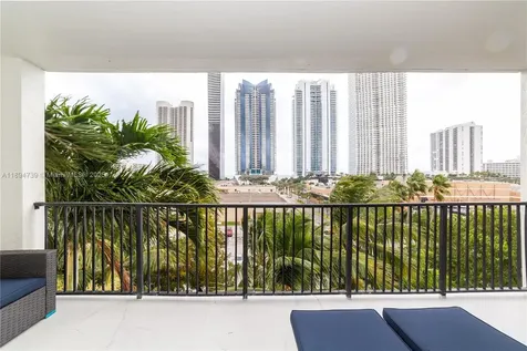 17145 N Bay Road Sunny Isles Beach FL 33160