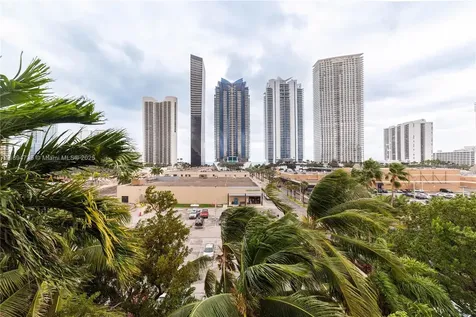 17145 N Bay Road Sunny Isles Beach FL 33160