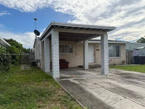 1715 Sunset Avenue Lake Worth FL 33460