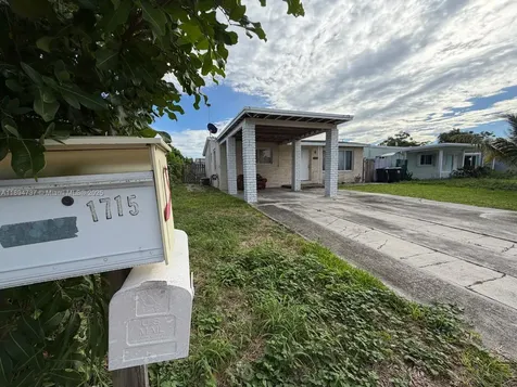 1715 Sunset Avenue Lake Worth FL 33460