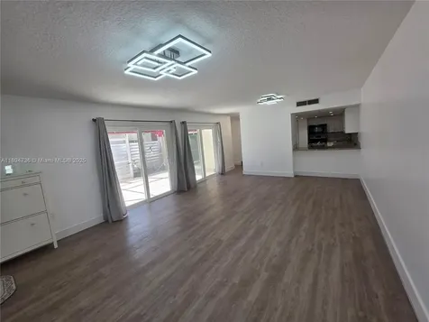 563 NW 98th Avenue Plantation FL 33324