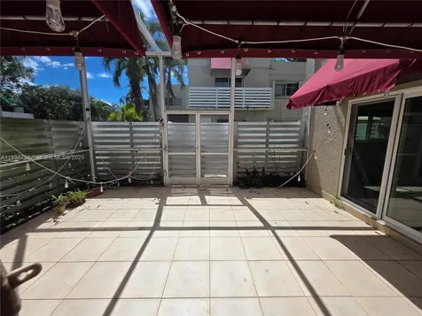 563 NW 98th Avenue Plantation FL 33324