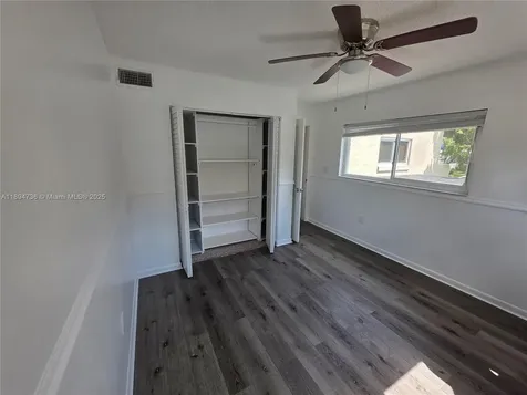563 NW 98th Avenue Plantation FL 33324