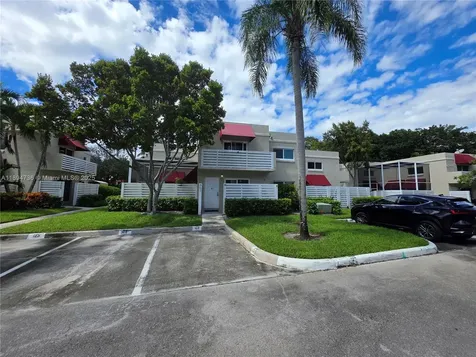 563 NW 98th Avenue Plantation FL 33324