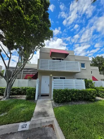 563 NW 98th Avenue Plantation FL 33324