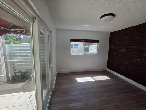 563 NW 98th Avenue Plantation FL 33324