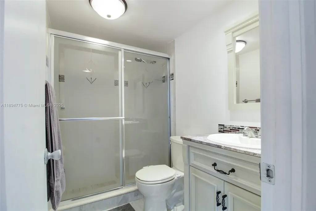 605 Oaks Drive Pompano Beach FL 33069