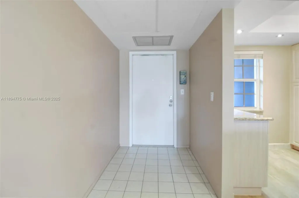 605 Oaks Drive Pompano Beach FL 33069