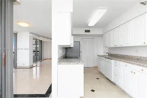 3400 NE 192nd Street Aventura FL 33180
