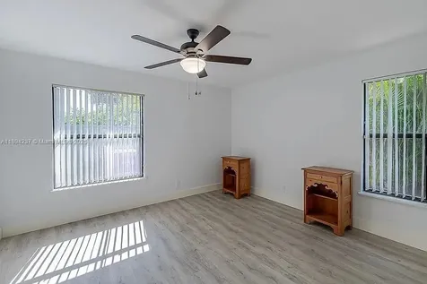 6893 SE Bunker Hill Drive Hobe Sound FL 33455