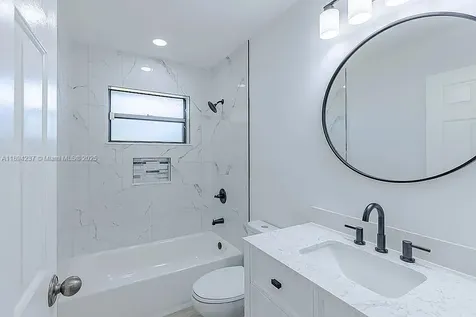 6893 SE Bunker Hill Drive Hobe Sound FL 33455