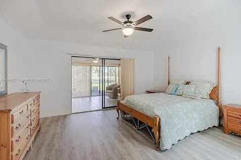 6893 SE Bunker Hill Drive Hobe Sound FL 33455