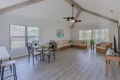 6893 SE Bunker Hill Drive Hobe Sound FL 33455