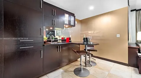 1437 Collins Avenue Miami Beach FL 33139