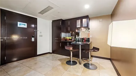 1437 Collins Avenue Miami Beach FL 33139