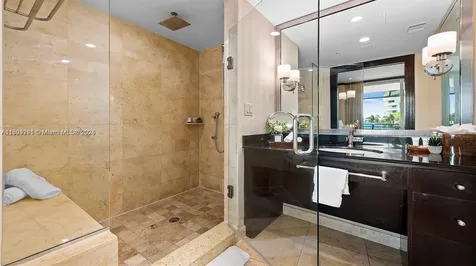 1437 Collins Avenue Miami Beach FL 33139