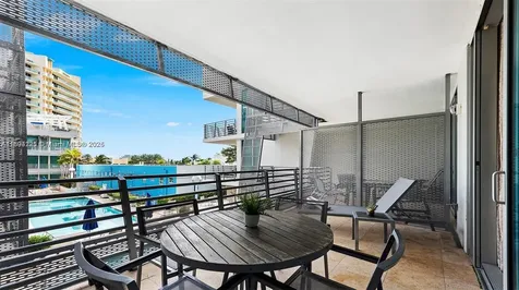 1437 Collins Avenue Miami Beach FL 33139